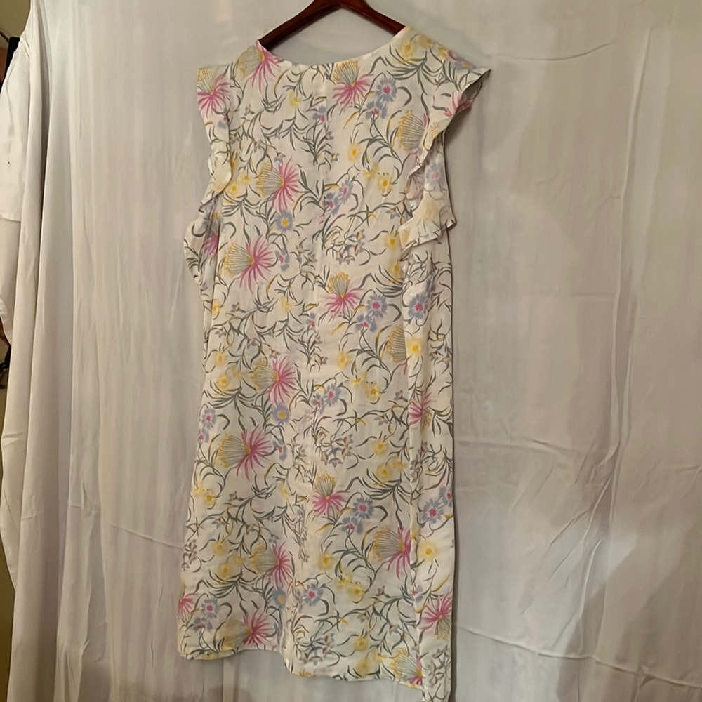 V neck 100% linen- Brand new with tags